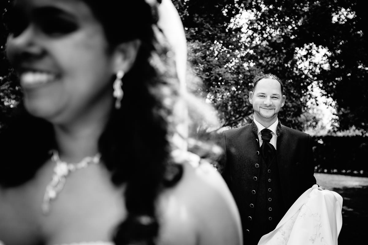 Braut und Bräutigam im Luisenpark Mannheim