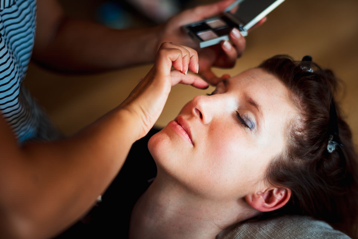 Hochzeitsvorbereitungen im Kaisergarten in Deidesheim