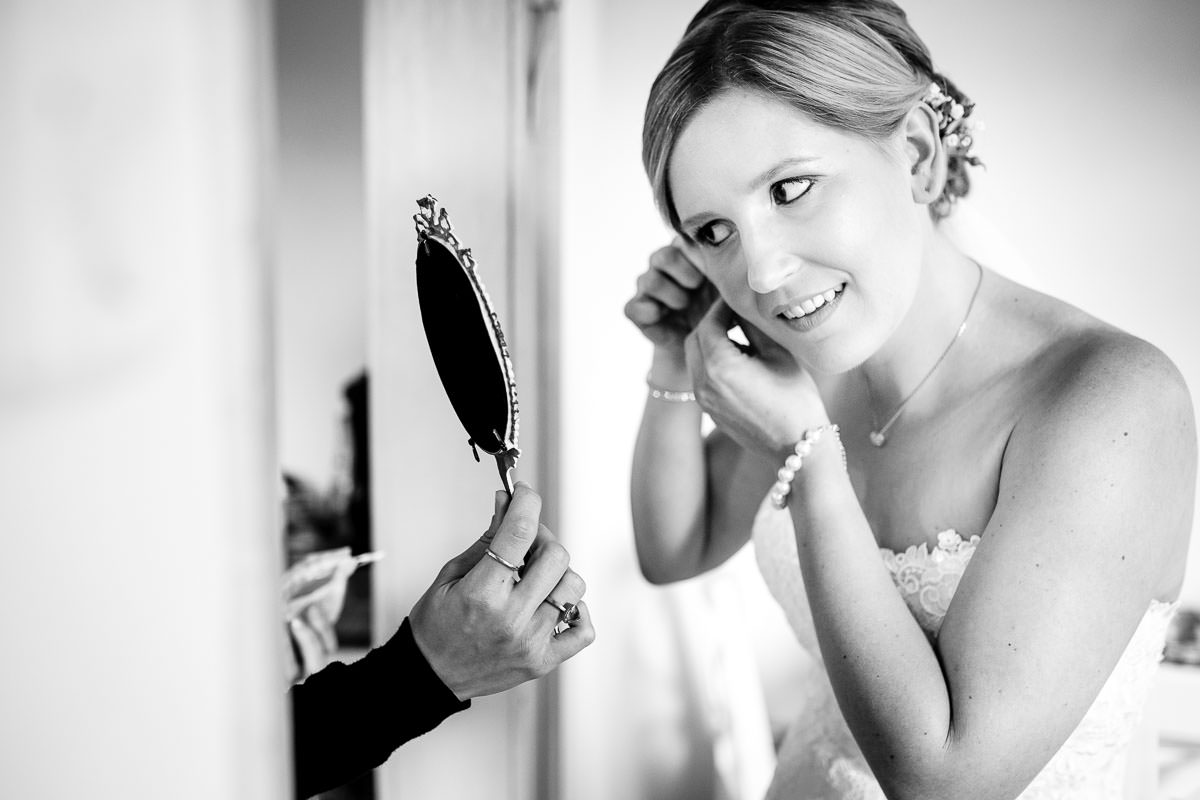 Brautvorbereitungen für Hochzeit im Schloss Assumstadt