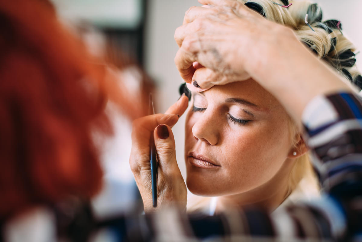 Hochzeit Fotograf Rotes Schloss Brautvorbereitung Landhaussuite 