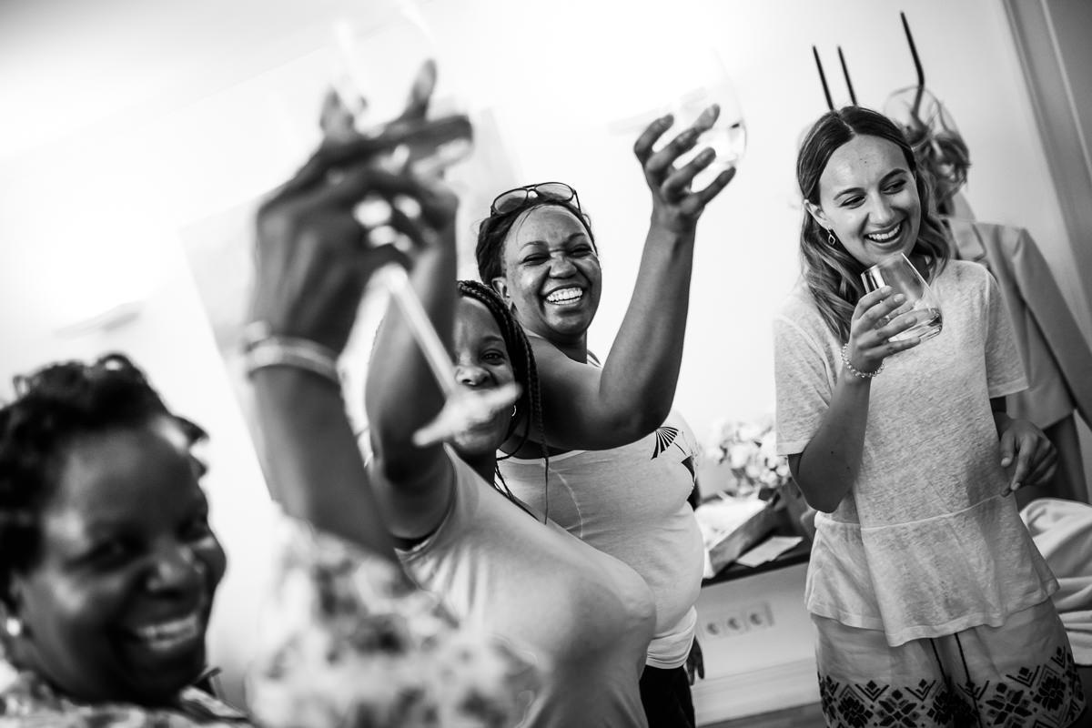 Hochzeit La Villa getting ready Braut Momente 