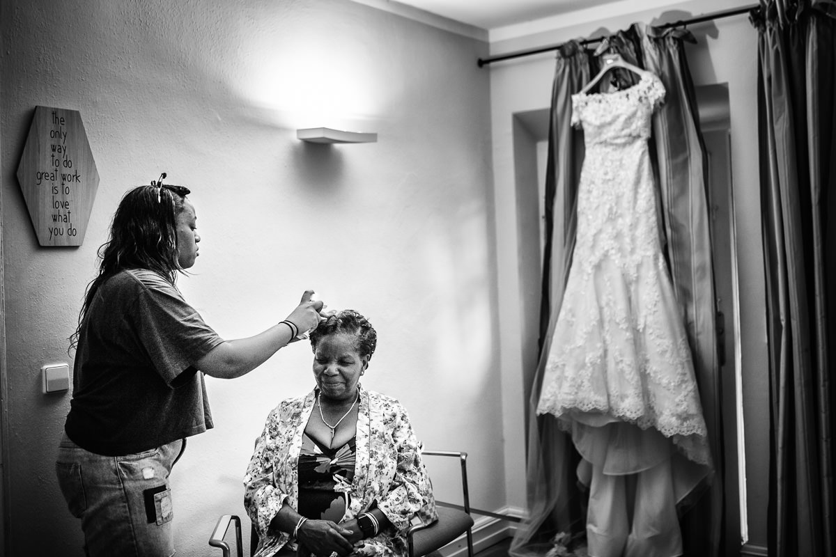 Hochzeit La Villa getting ready Braut Momente 