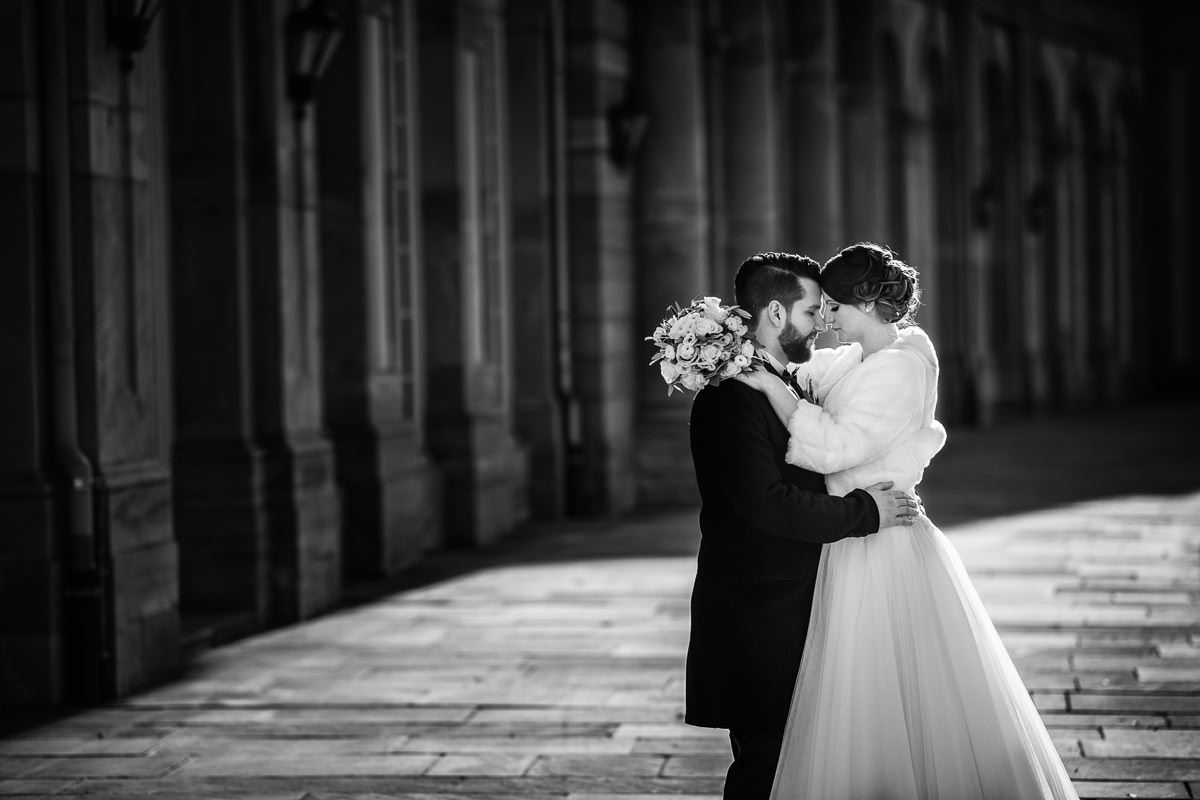 Hochzeitsfotos im Winter im Schloss Schwetzingen