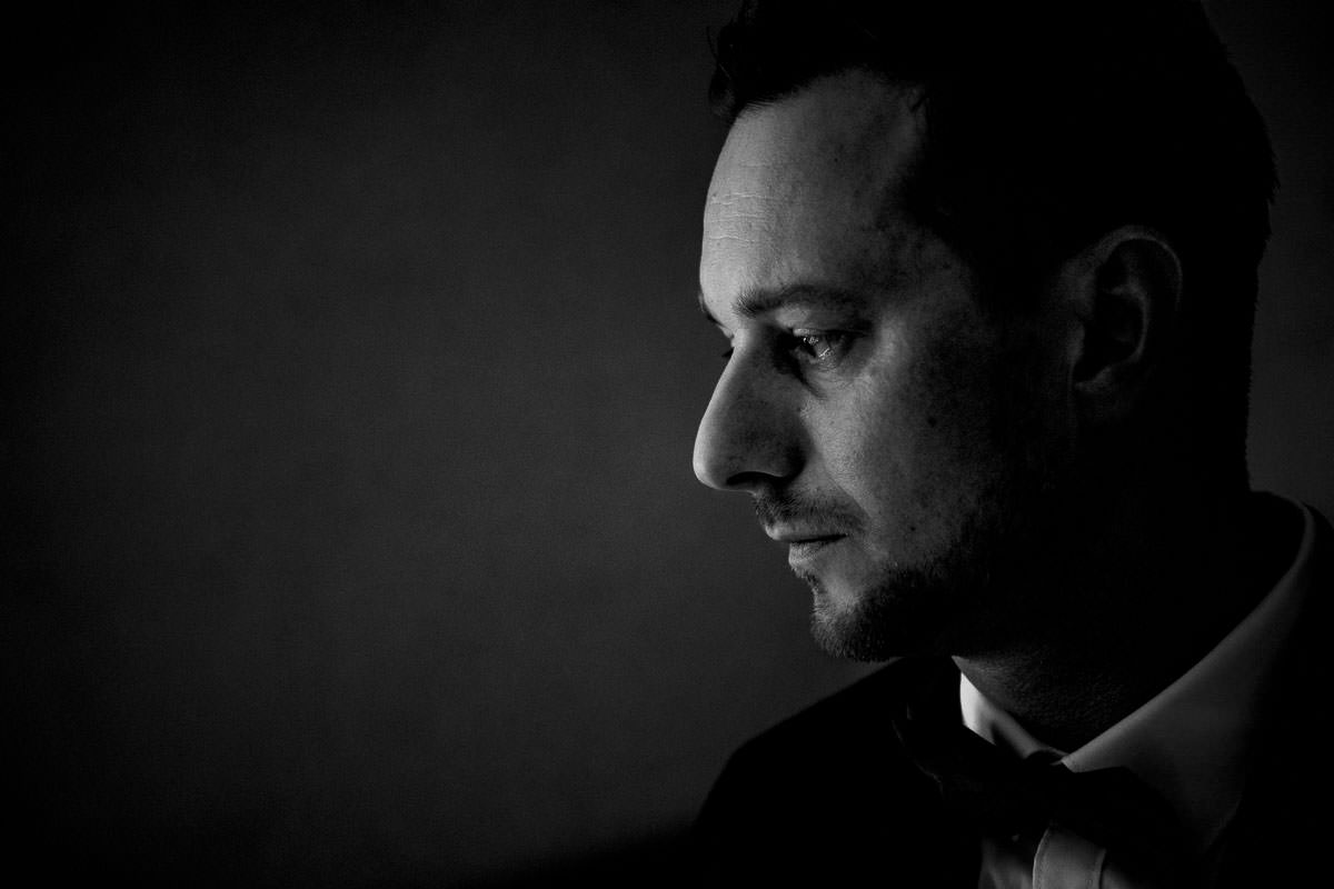 Hochzeit Schloss Romrod getting ready Bräutigam