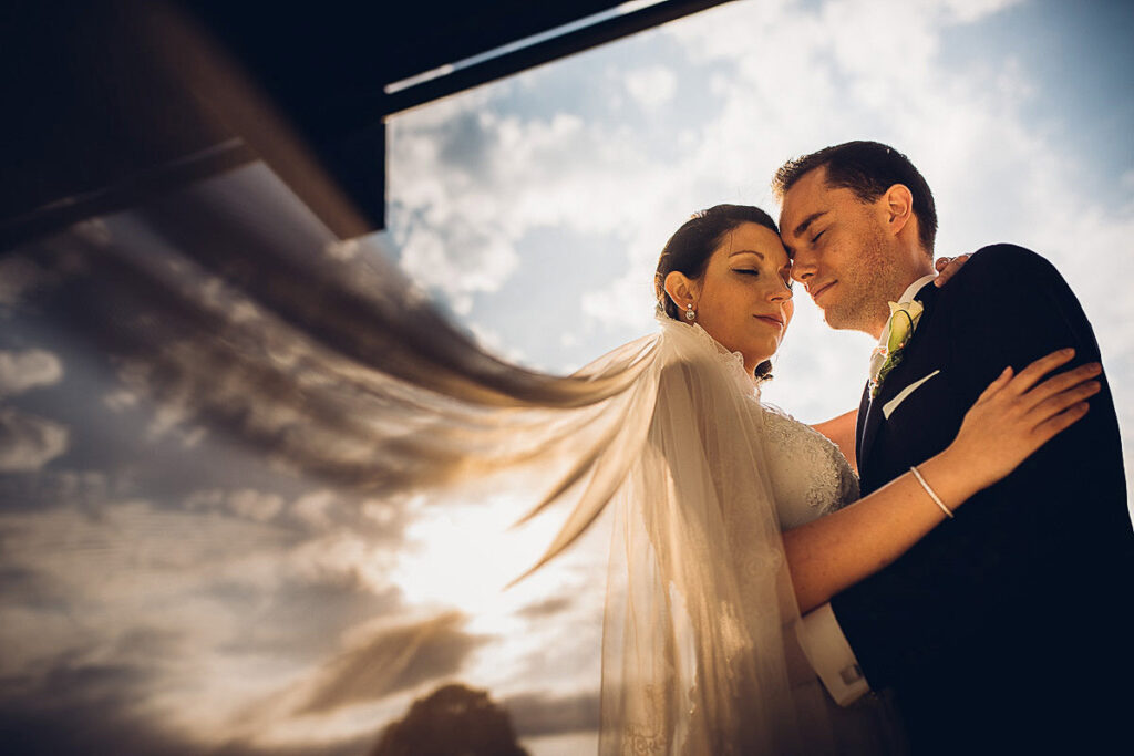 Hochzeitsfoto bei schönem Sonnenlicht