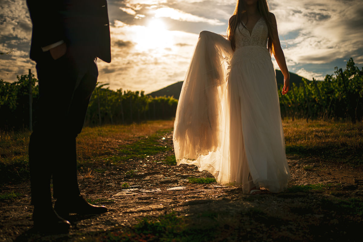 kreative Hochzeitsbilder in den Weinbergen in Neustadt an der Weinstrasse