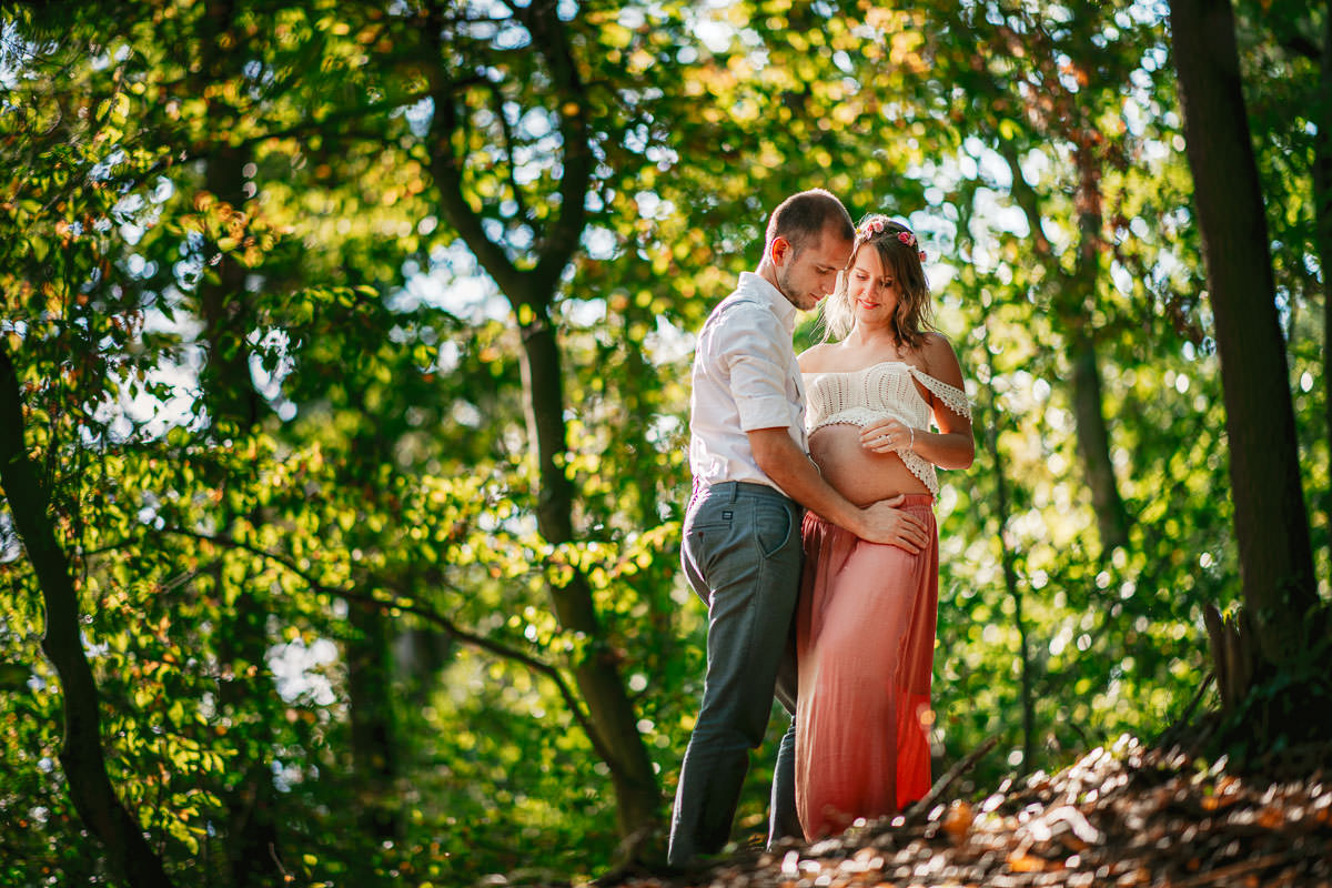 moderne Babybauchfotografie