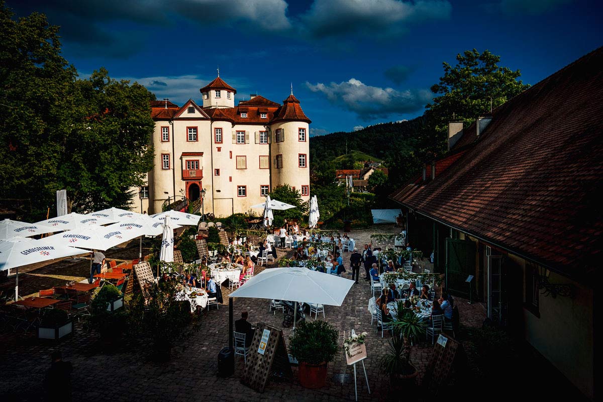 Hochzeit Schloss Neuweier wundervoll heiraten bei Baden Baden