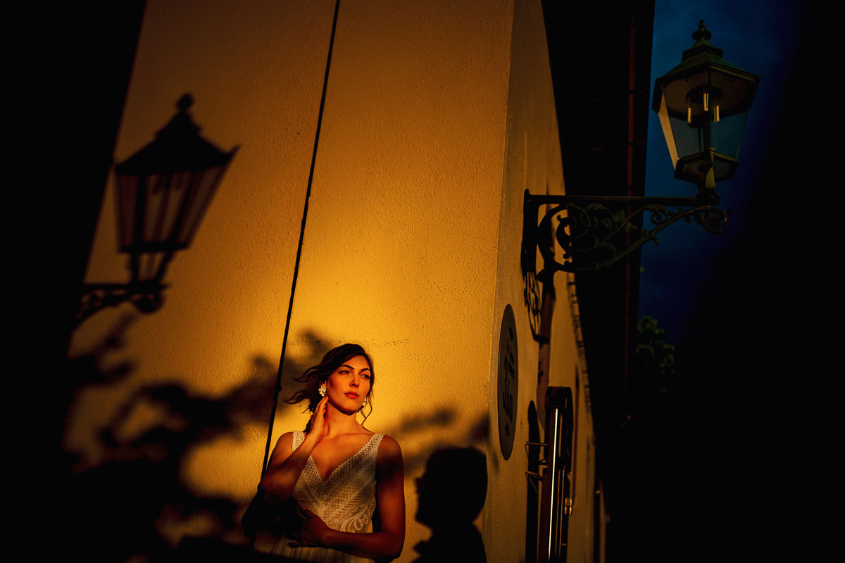 Hochzeitsbild der Braut im Schloss Neuweier