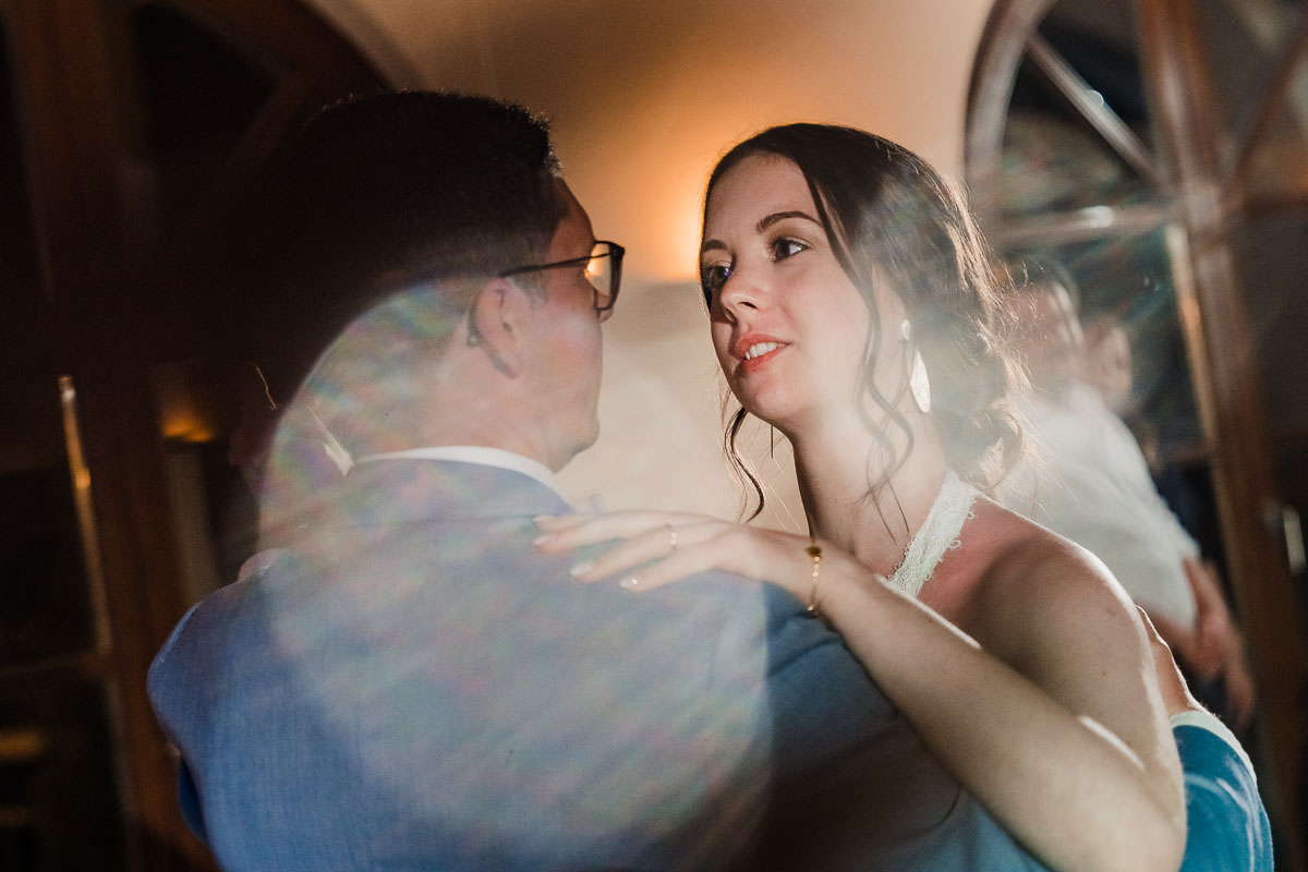 Hochzeitstanz im Weingut Mussler