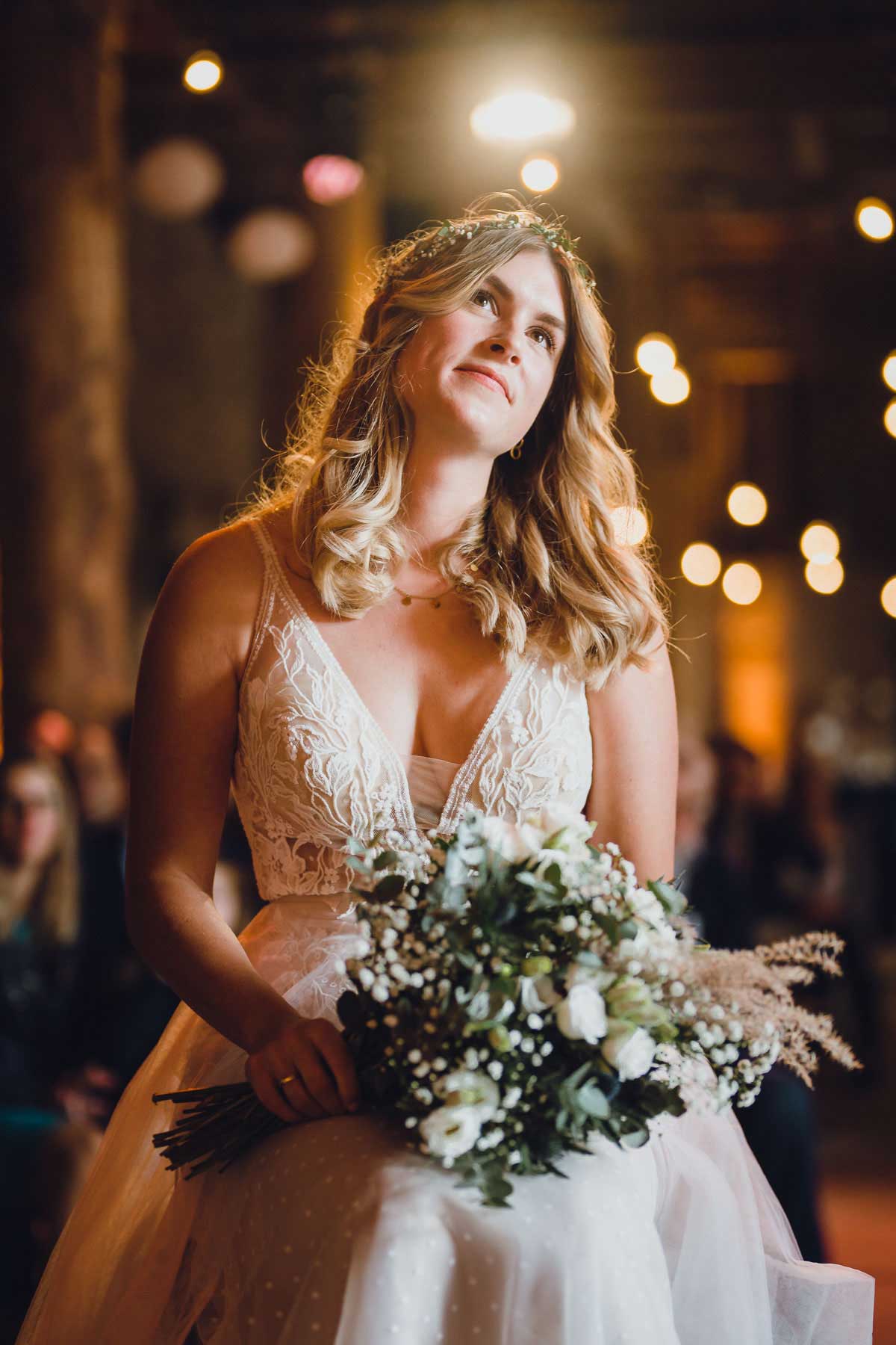 Braut bei einer Trauung im Gut Kragenhof