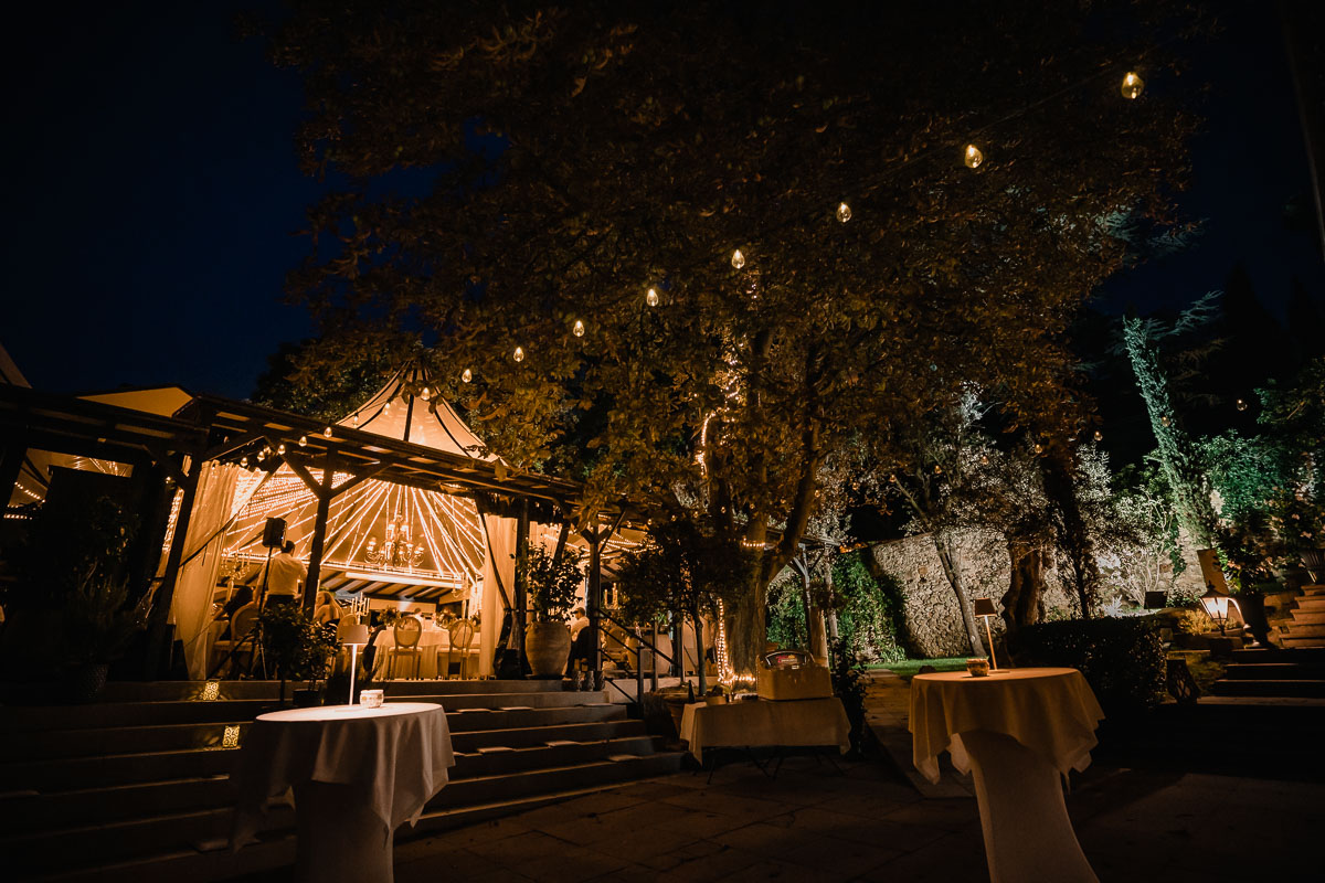 Hochzeitslocation Morrhof bei nacht