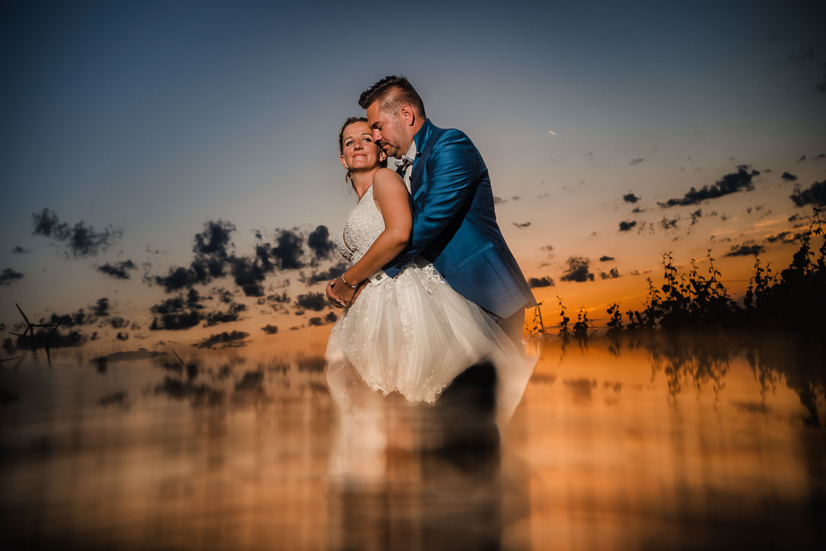 Hochzeitsfotos bei Sonnenuntergang im Weinkastell Kloppberg in Dittelsheim Heßloch, Stöckbauers Weinkastell
