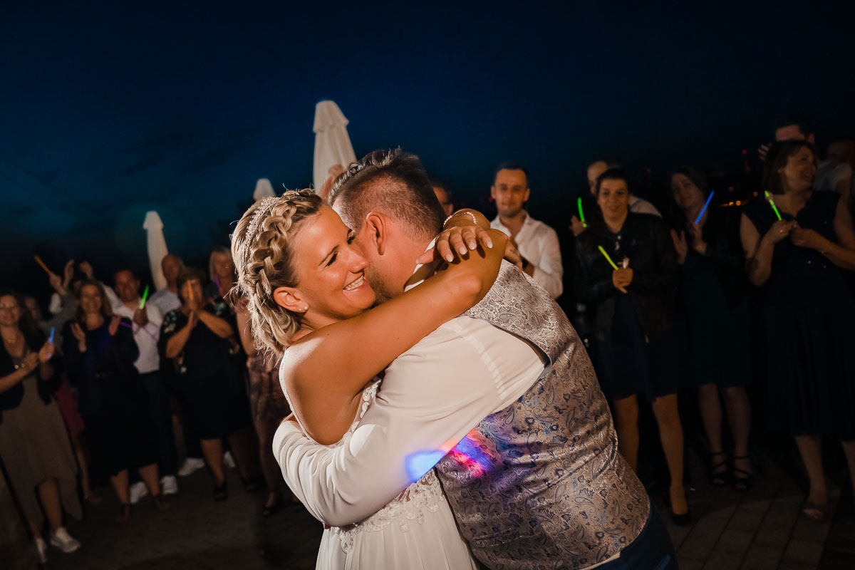 Hochzeitstanz im Weinkastell Kloppberg in Dittelsheim Heßloch, Stöckbauers Weinkastell