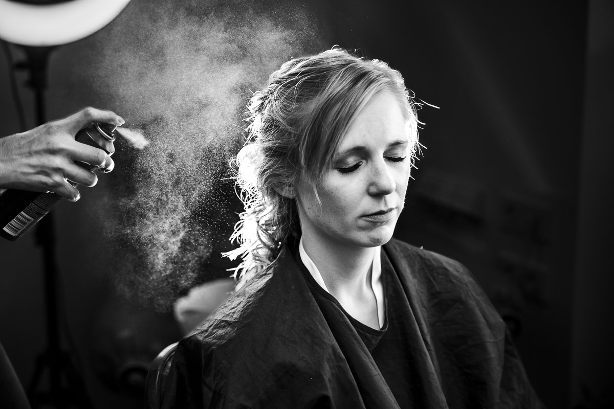 Brautstyling Schloss Kransberg mit Haarspray 