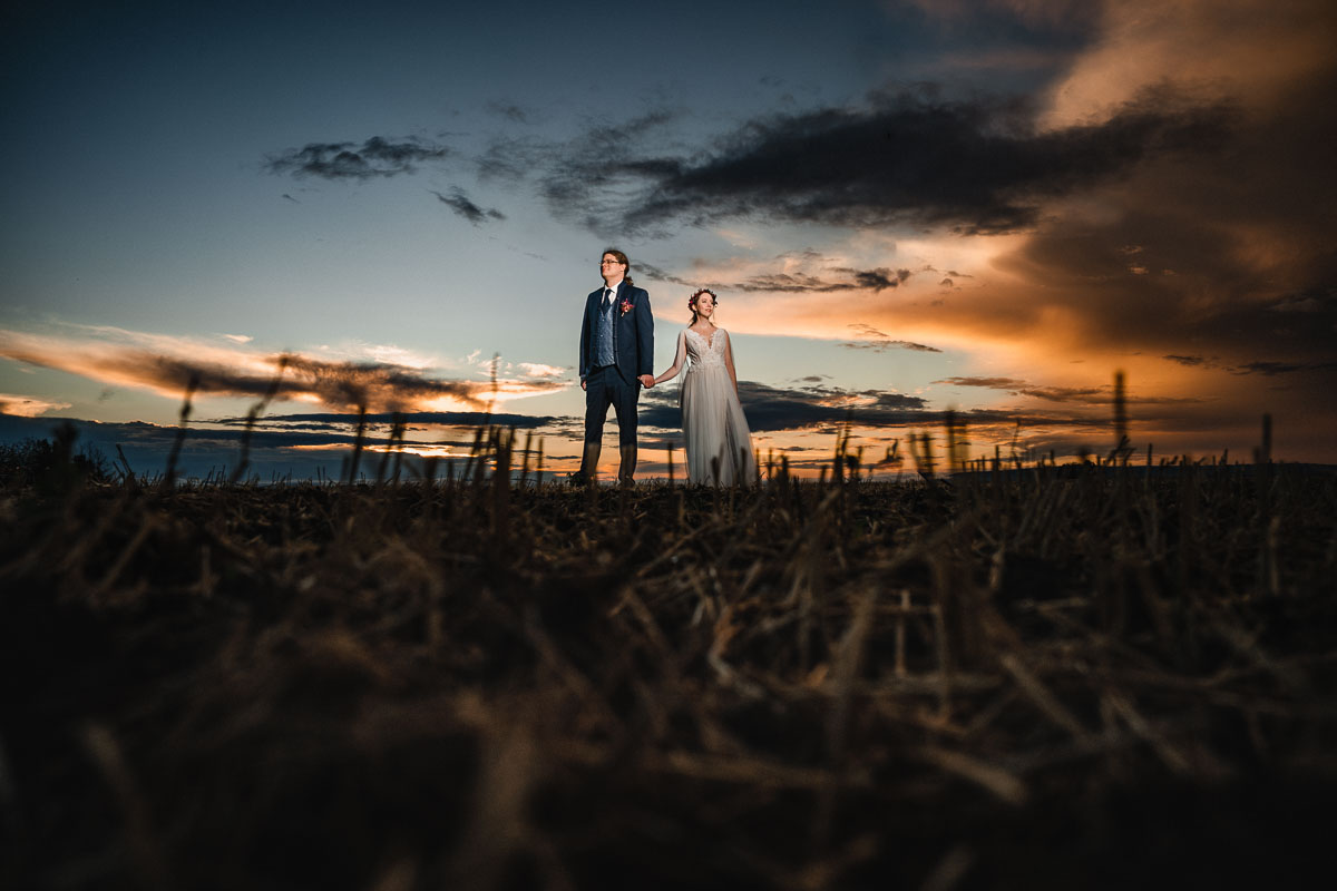 Hochzeitsfotos bei Sonnenuntergang im Hof Herzberg 