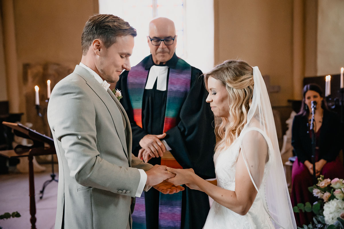 freie Trauung Kapelle Schloss Neuhaus