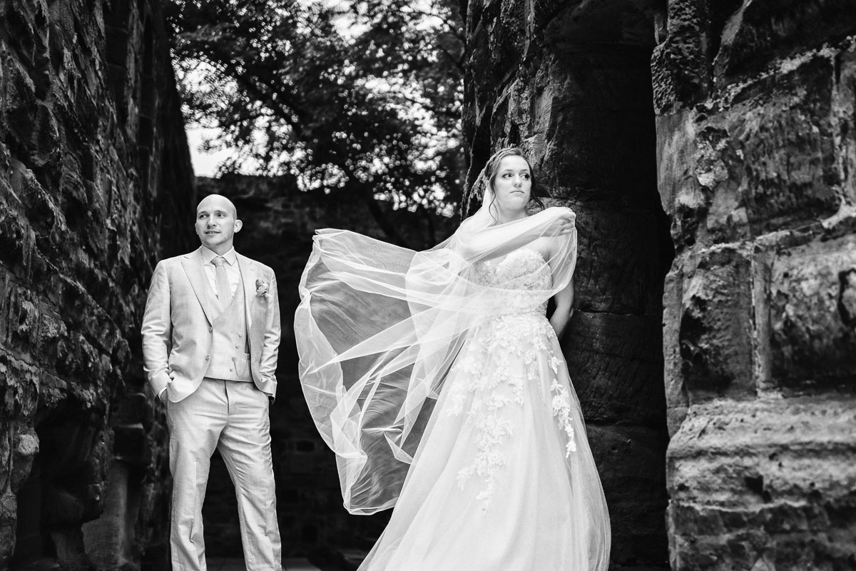 Hochzeitsfotos Burg Staufeneck in Salach