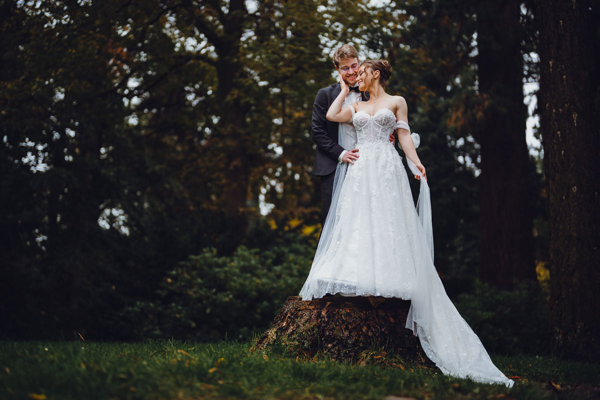 Hochzeitsfotos im Schlosspark vom Schlosshotel Kronberg