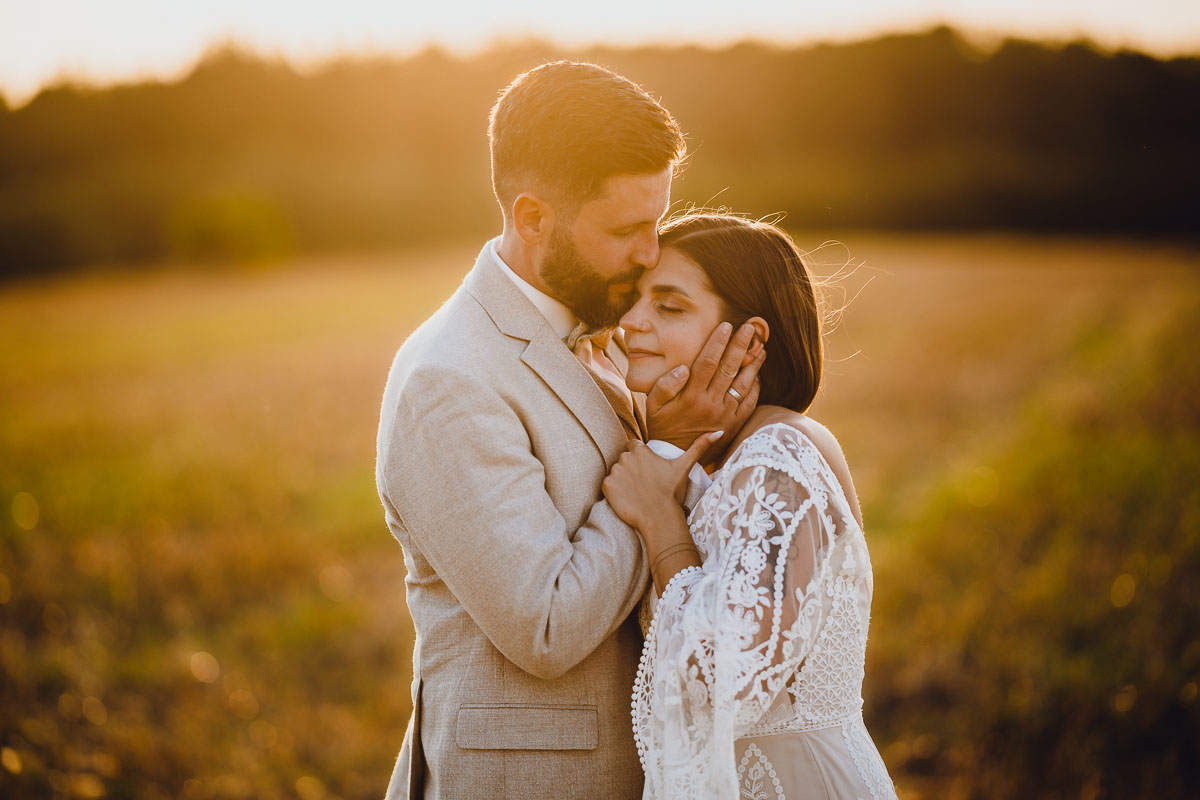 Brautpaar bei einer Hochzeit im Landgut Halsberg