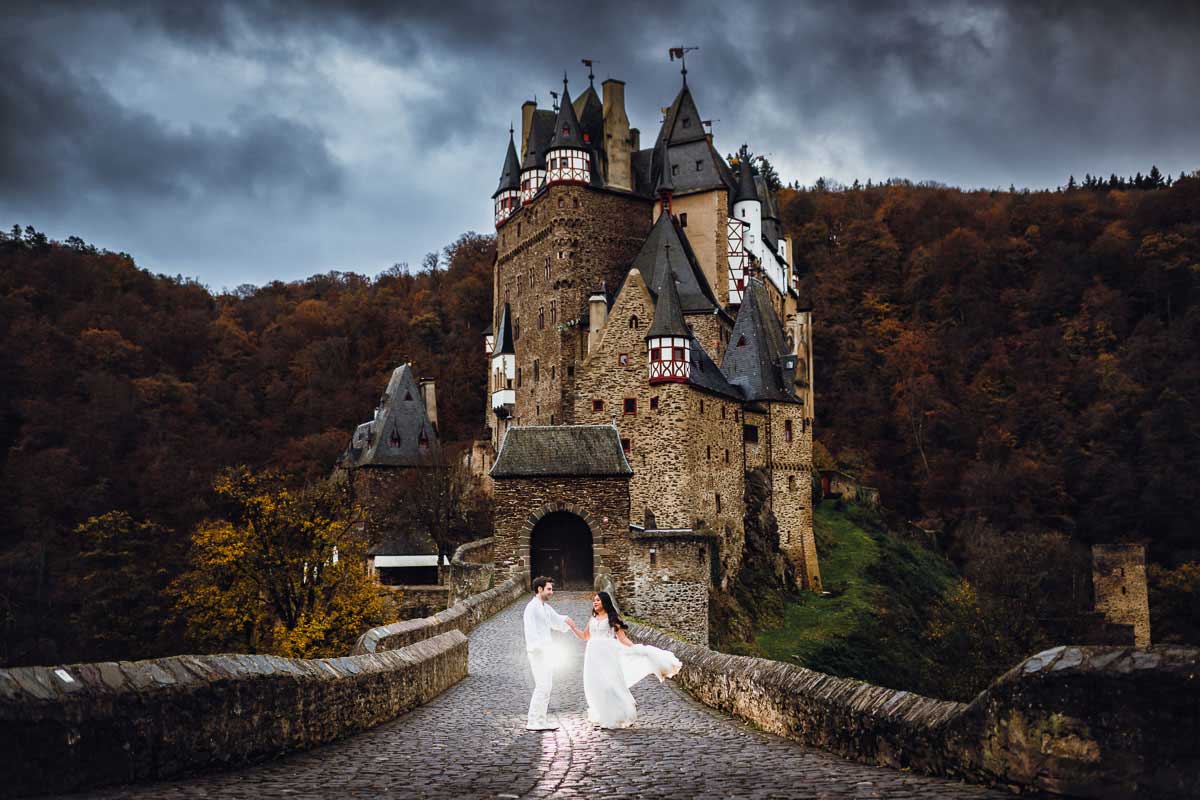 wedding shooting bei der Burg Eltz