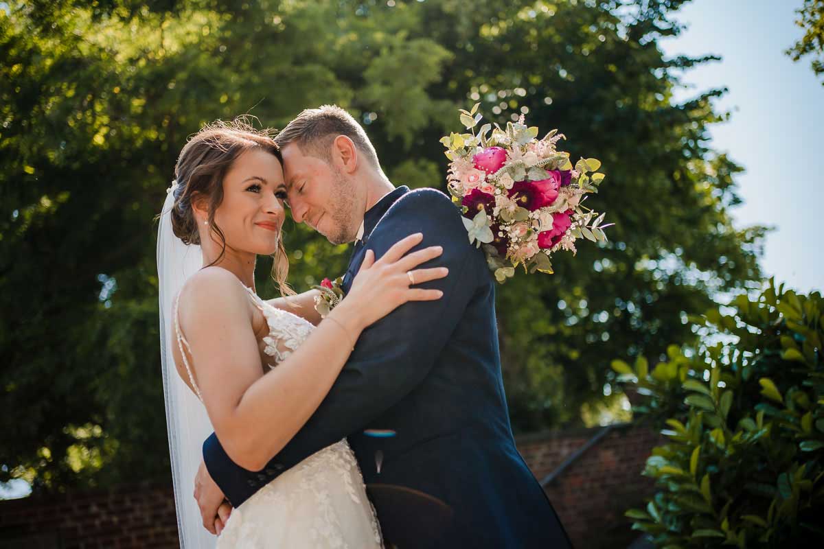 Hochzeitsfotos Brautpaar Hochzeit Burg Wegberg