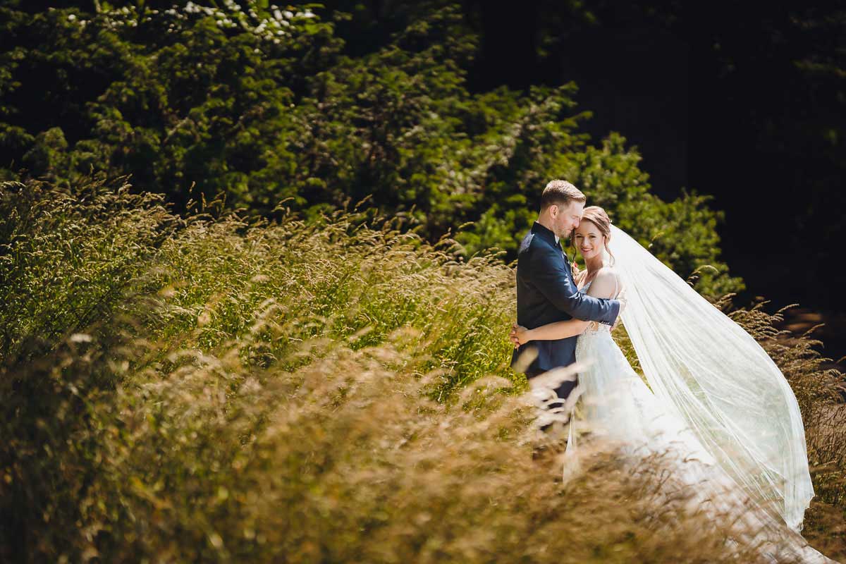 Hochzeitsfotos Brautpaar Hochzeit Burg Wegberg