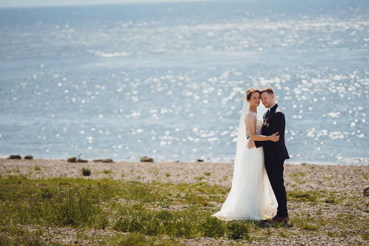 Hochzeitsfotos am Rhein vor einer Hochzeit Burg Wegberg