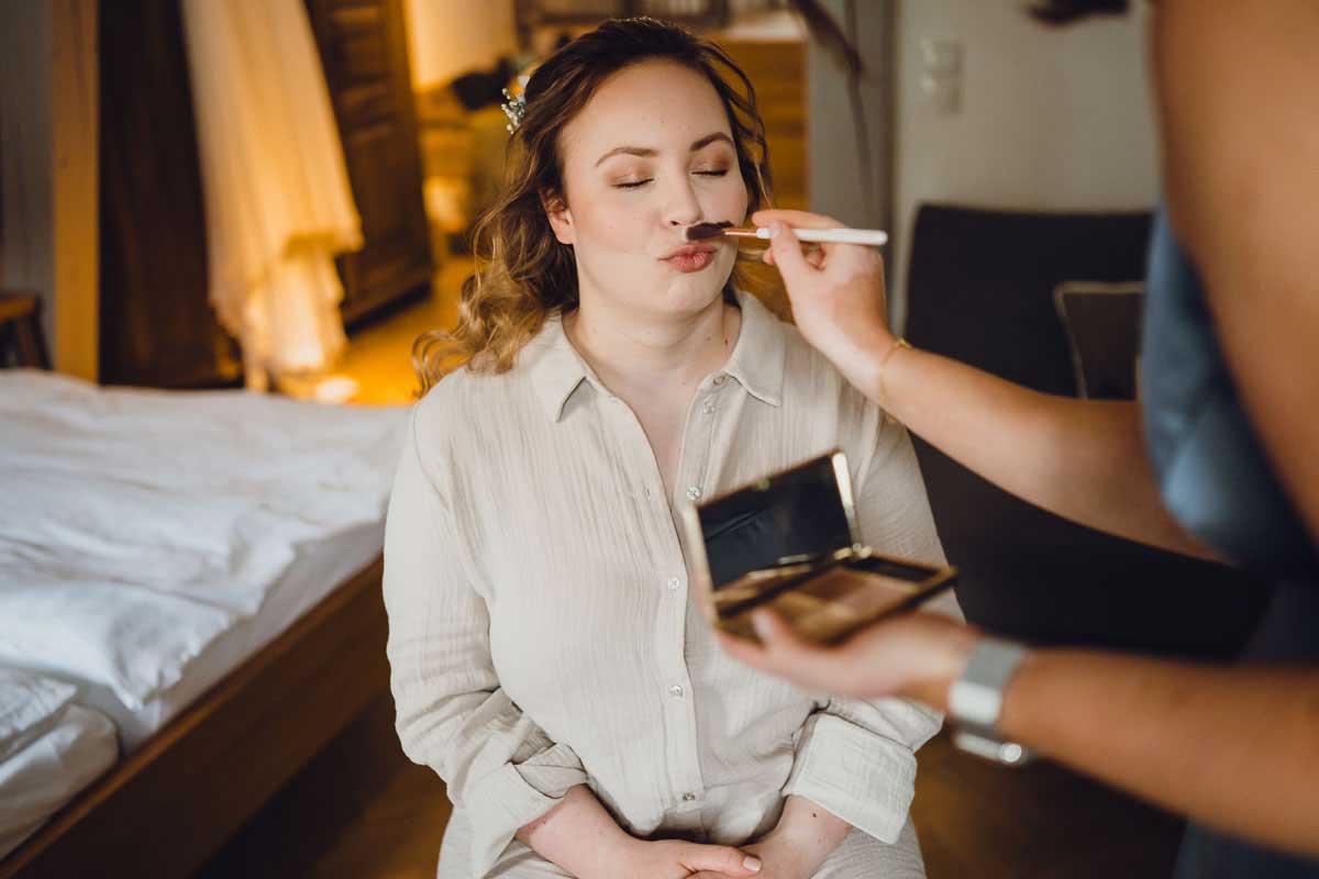 getting ready für eine Hochzeit im Philipp Eins in Speyer 