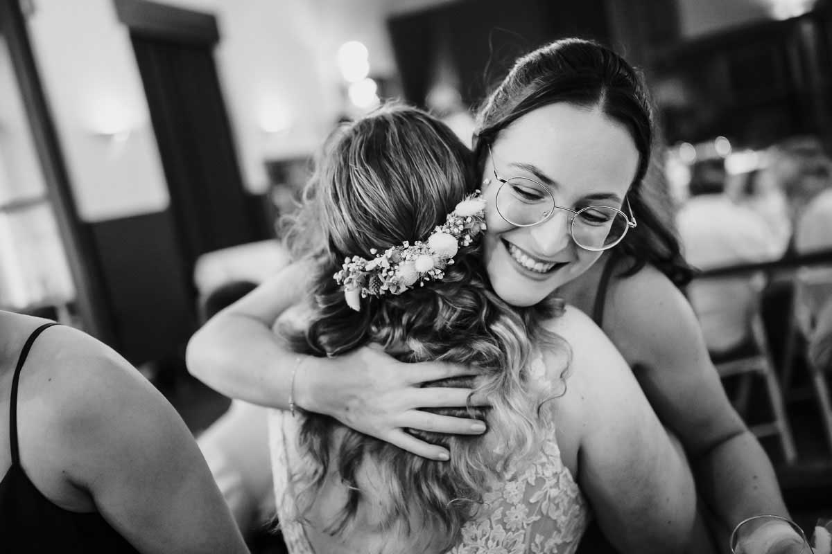 Gratulationen Gäste bei einer Hochzeit im Philipp Eins in Speyer