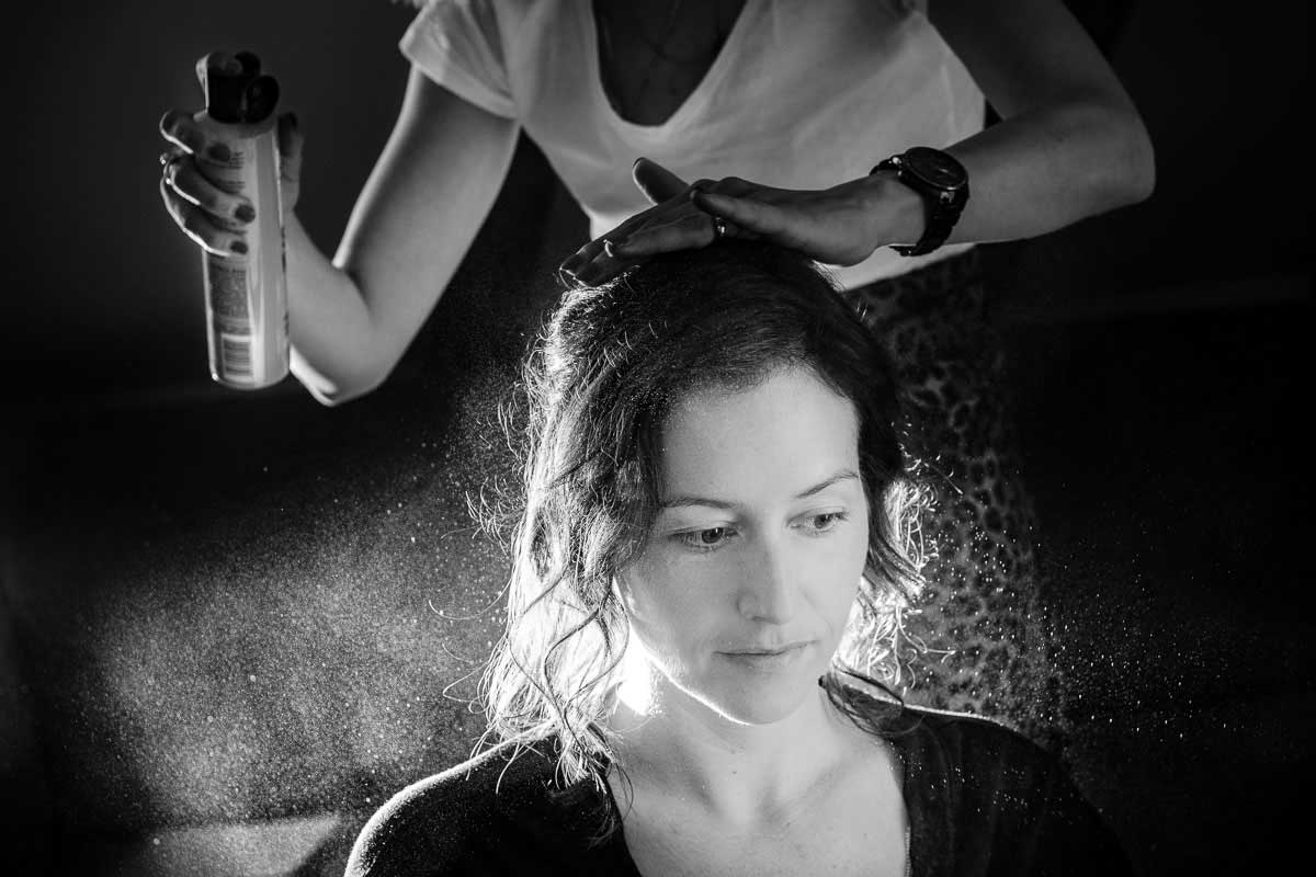 Brautstyling im Hotel Lamm für eine Hochzeit auf der Burg Hornberg 