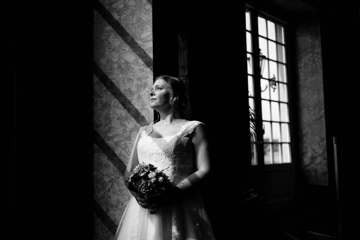 Hochzeitsfoto Braut im Schloss Biebrich