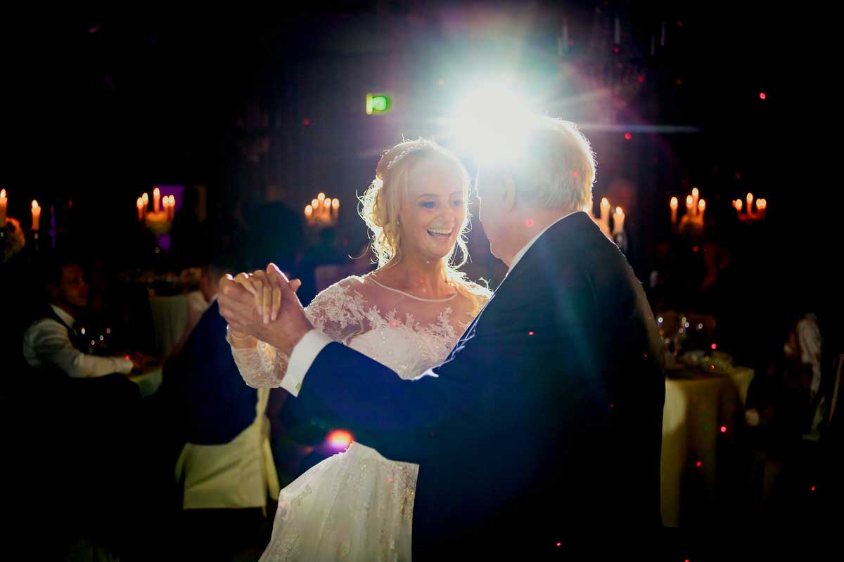 Eröffnungstanz bei einer Hochzeitsfeier im Brenners Park Hotel