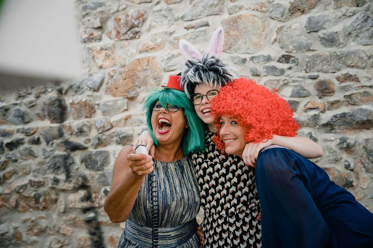Gäste und Photo Booth bei einer Hochzeit im Schloss Vollrads