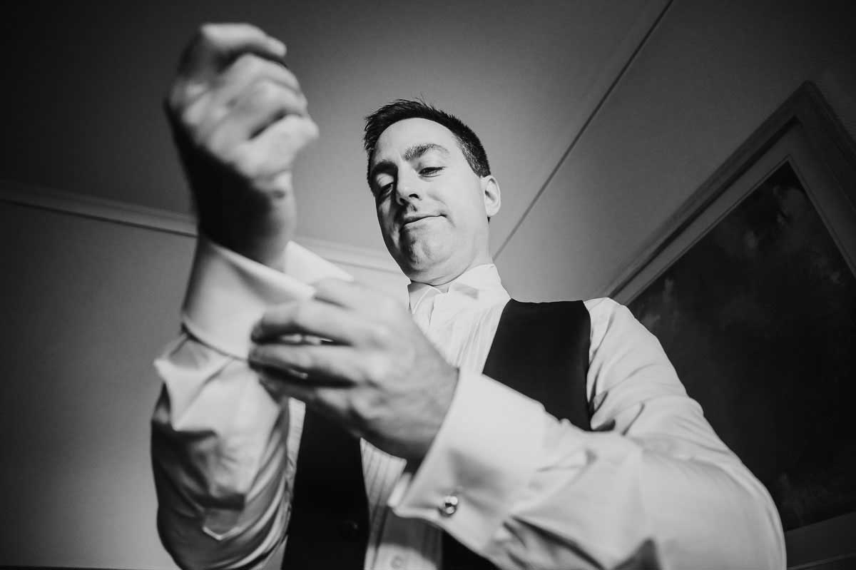 Vorbereitungen Bräutigam im Schloss Michelfeld in Angelbachtal