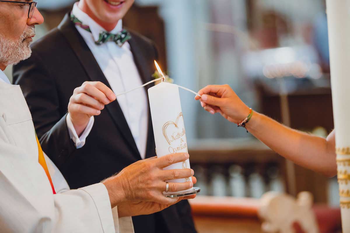 Traukerze anzünden in der Basilika Birnau