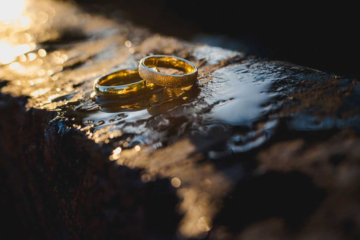 Bilder Ringe eines Brautpaares