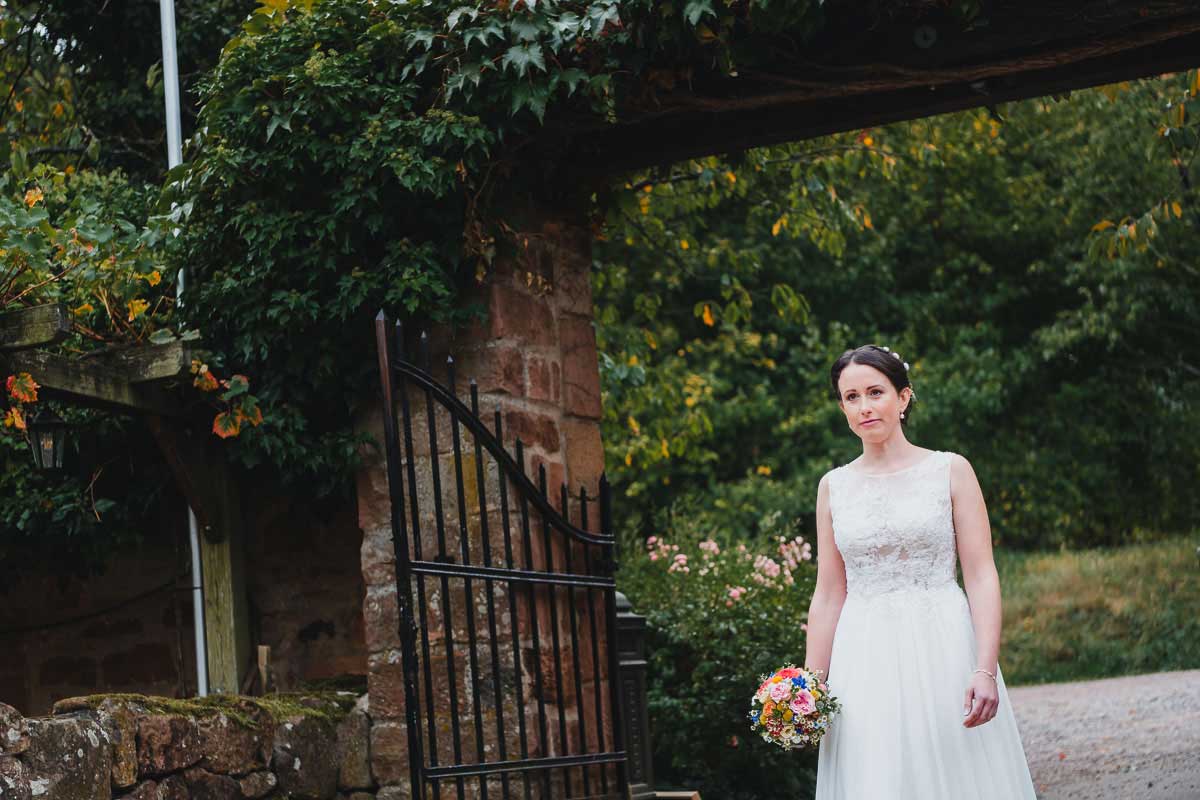 First Look Braut und Bräutigam in der Buschmühle in Weyher