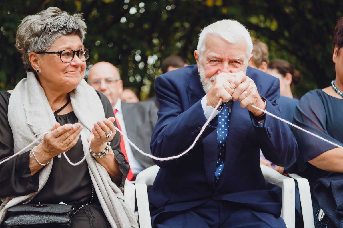 Ringritual bei einer freien Trauung im Landgut Buschmühle in Weyher