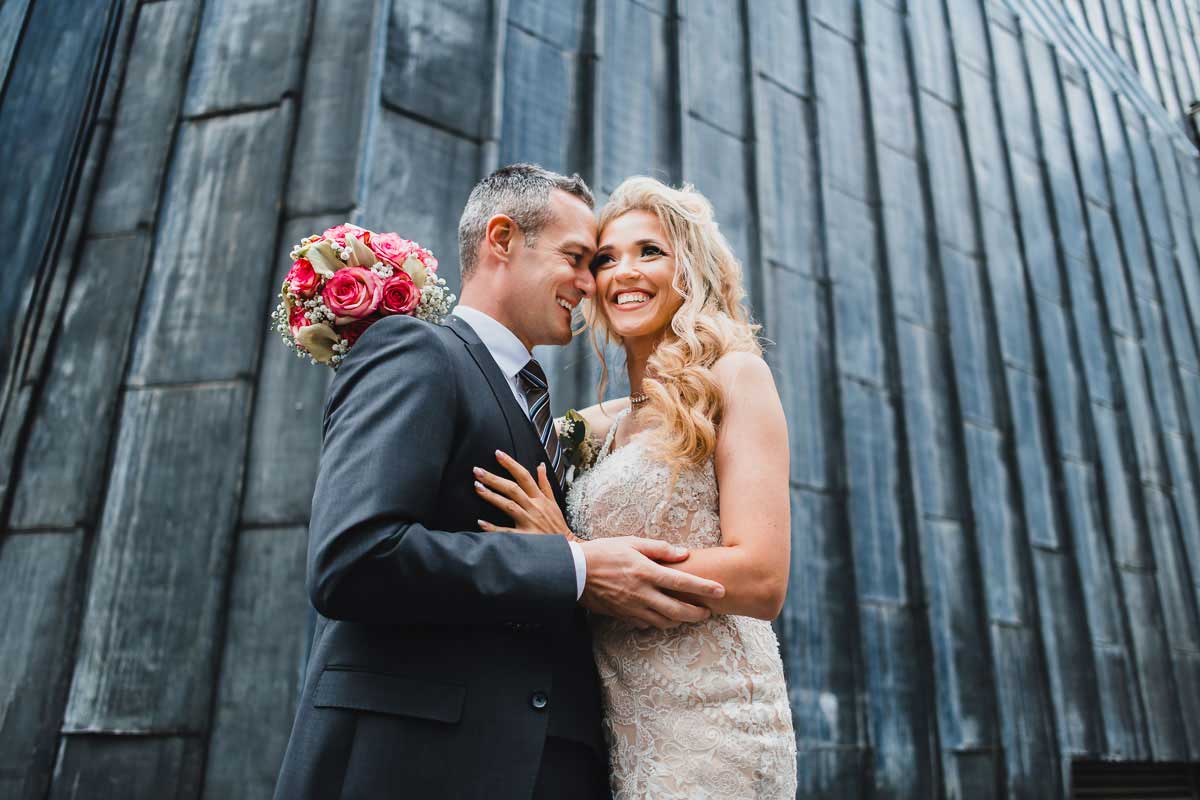 Hochzeitsfotos in Wiesbaden in der Nähe vom Standesamt