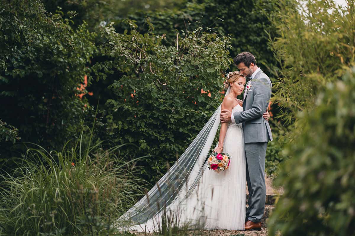 Hochzeitsfoto Brautpaar im Wagners Hof Undenheim